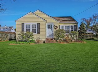 425 Old Shipyard Ln, Southold, NY 11971
