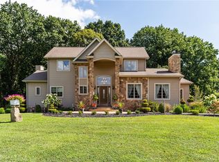 102 Mehard Ave #B, Greenville, PA 16125