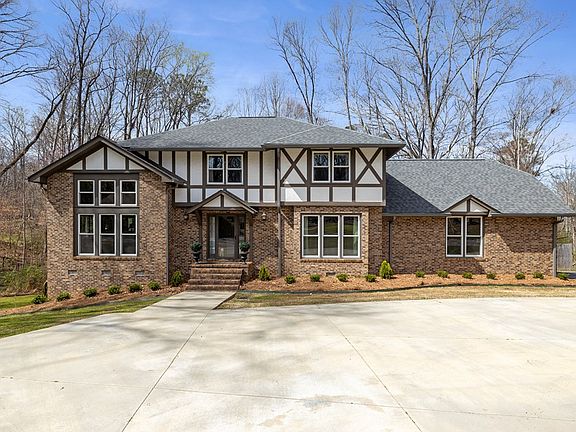 2nd image of 151 Amherst Dr