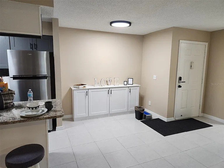 211 Thorn Tree Pl — Photo 6