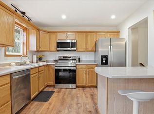 163 Long Woods Rd, Tobyhanna, PA 18466