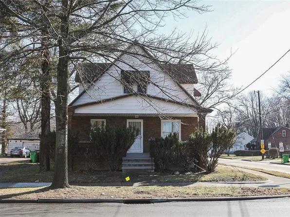 4835 Green Rd, Warrensville Heights, OH 44128