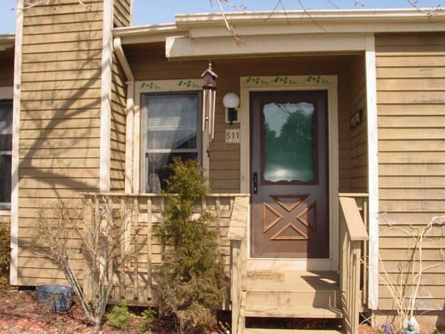 1st image of 511 Emerson Dr