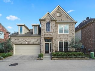 1026 Yaupon Square Ln, Houston, TX 77008