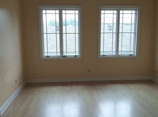 3100 Magazine St APT D, New Orleans, LA 70115