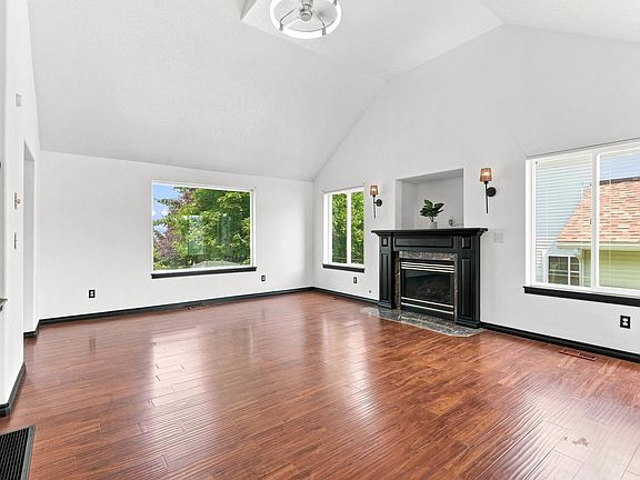 5th image of 506 S Shelley Lake Ln