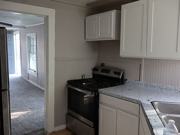 5th image of 1205 Walnut St