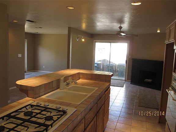 5th image of 9140 Rosewood Dr