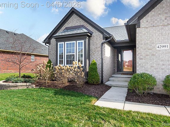 4th image of 42991 Colonial Rd