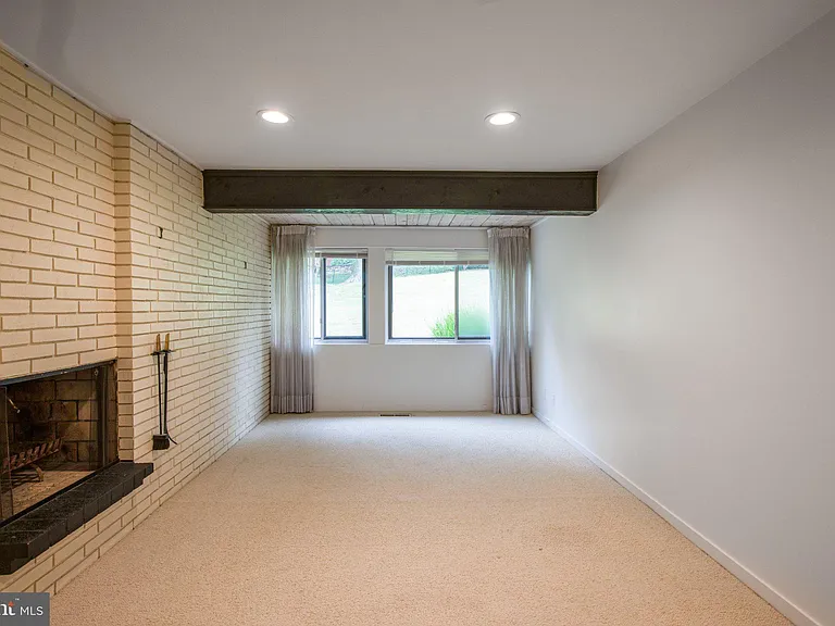 3406 Woodvalley Dr — Photo 28