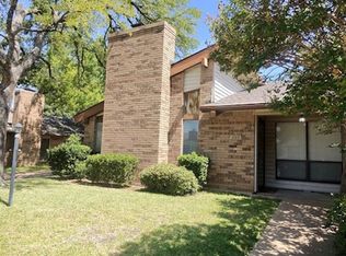 2317 Garden Park Ct, Arlington, TX 76013