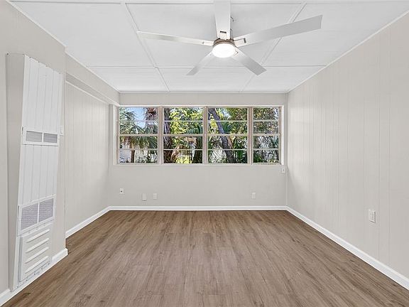 2nd image of 1202 E CAROLINE STREET