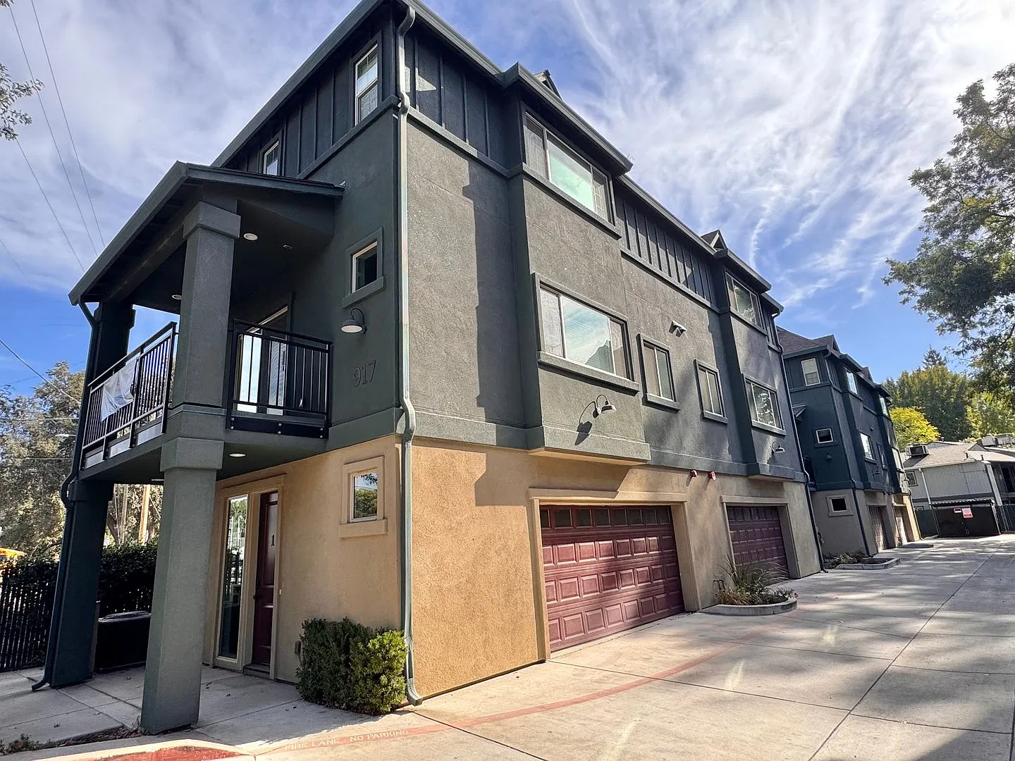 Available NOW & Pre-leasing for Summer 2027! The Fieldhouse — Photo 4