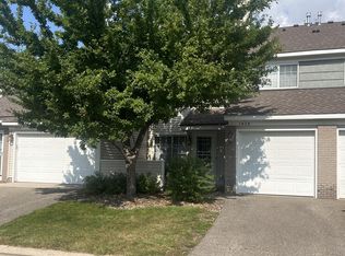 1928 Glenfield Ct, Eagan, MN 55122