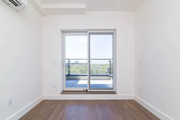 Rented by Nooklyn NYC LLC | media 62