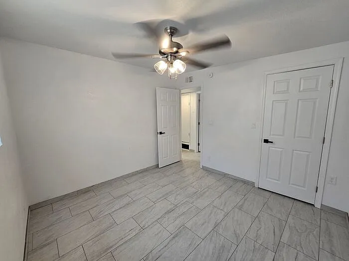 511 N Iroquois Ave #B — Photo 17