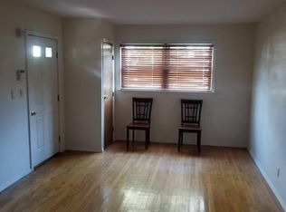 11 Oak Crest Dr, Huntington Station, NY 11746