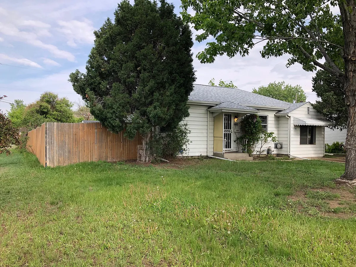 Building Photo - 4598 Wyandot St