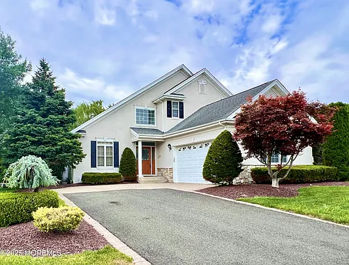 1 Hendrickson Ct Photo 1