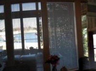 110 Cheyenne Dr, Lake Kiowa, TX 76240