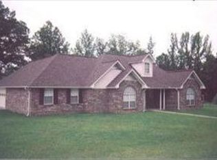 200 Pecan St, Ackerman, MS 39735