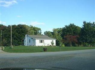 5713 Hinkley Rd, Stockbridge, MI 49285