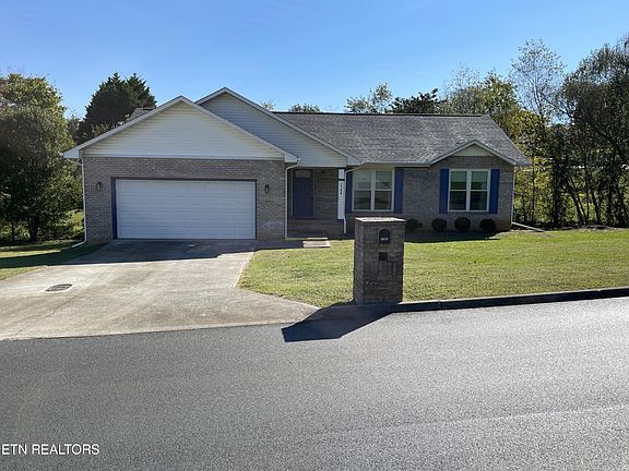 2nd image of 1764 Meadow Ridge Cir