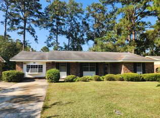 16 Canterbury Cir, Savannah, GA 31419