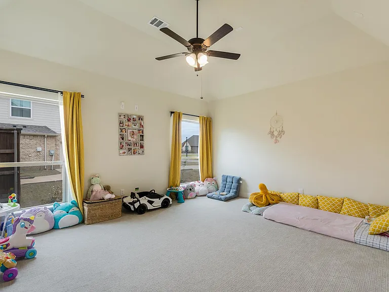 612 Ambergate Dr — Photo 33