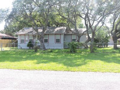 909 N Verne St, Rockport, TX, 78382