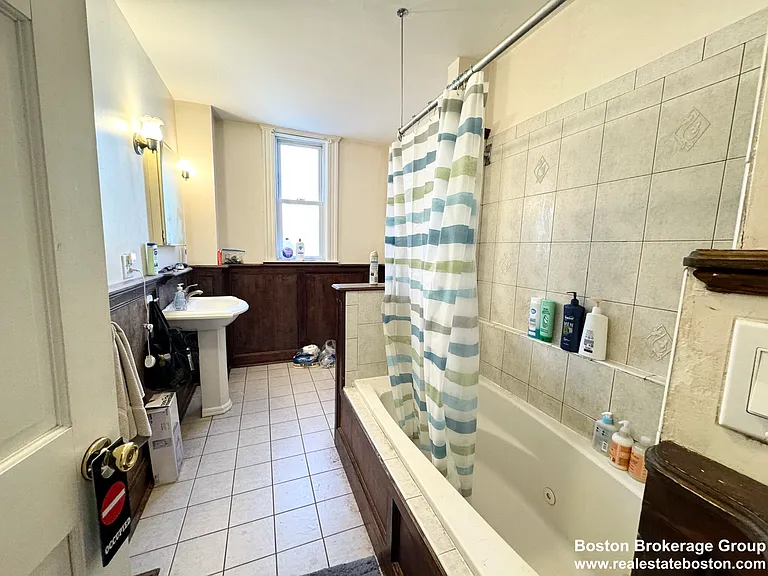 37 Hillside St #1 — Photo 7
