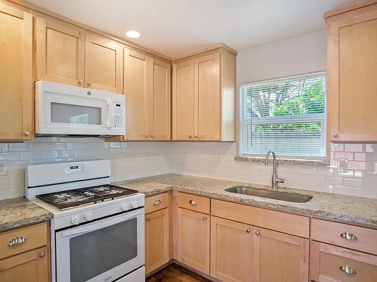 15603 W August Ave #C — Photo 7