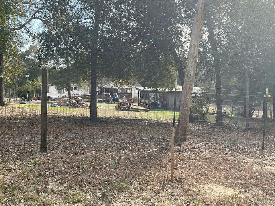 2nd image of 360 White Rd