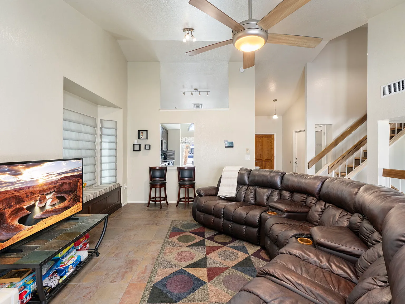 3 bed, 1583 sqft, $3,500 — Photo 3