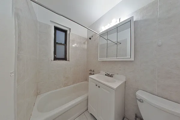 Rented by Platinum Properties | media 13