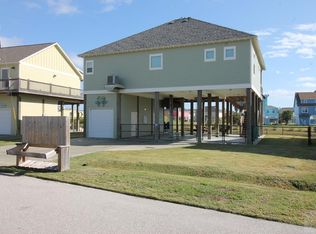 2292 E Crab St, Crystal Beach, TX 77650