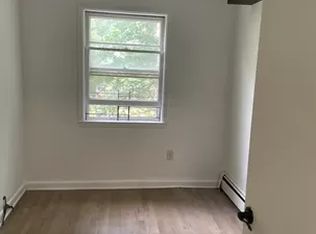 39-54 50th St #3, Woodside, NY 11377