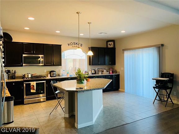 4th image of 6054 Gordon Creek Ave