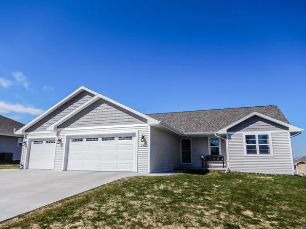 547 Eagle Dr, Oconto Falls, WI 54154