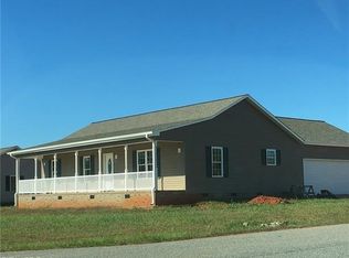 104 Dundee Ct, Statesville, NC 28625