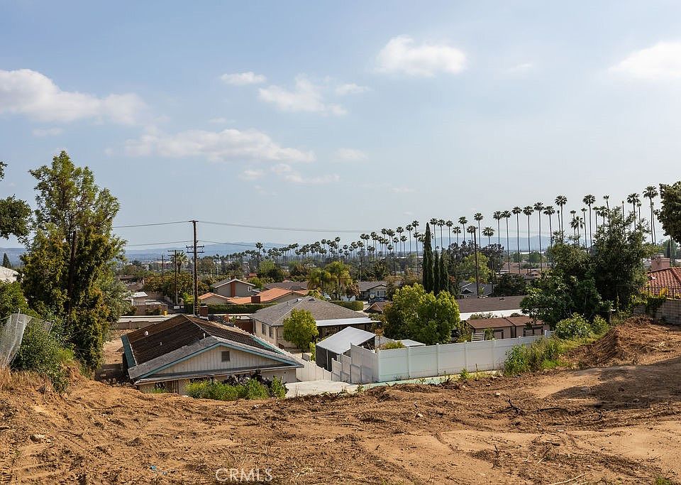 1st image of 215 E Sierra Madre Ave