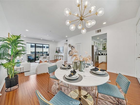 2nd image of 230 Jackson St #206
