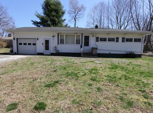 27 Addison St, Lisbon, ME 04252