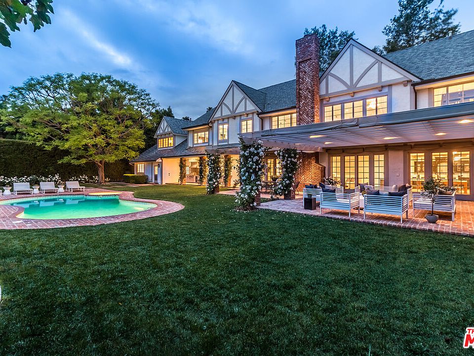 1st image of 807 N Crescent Dr