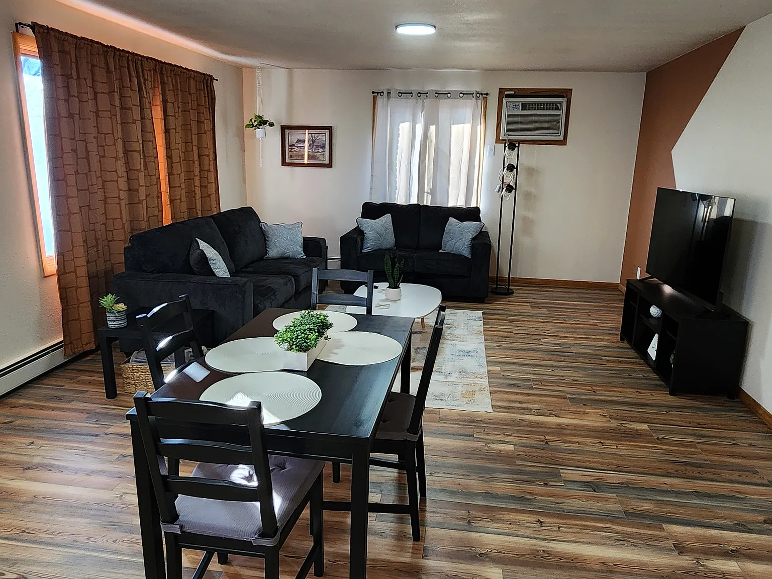 4-plex — Photo 4
