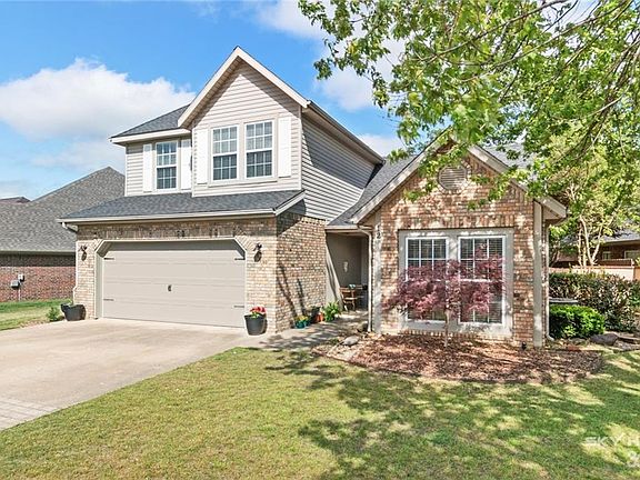 2nd image of 12 Bluestem Ln