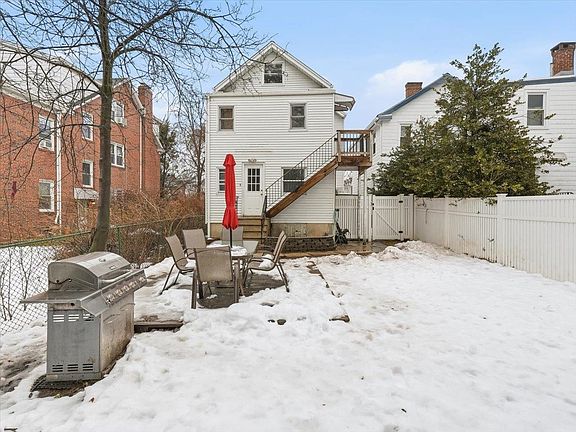 2nd image of 46 Maple St