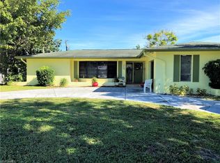 8924 Chatham St, Fort Myers, FL 33907