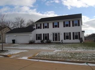 1319 E Bedford Ln, Appleton, WI 54915