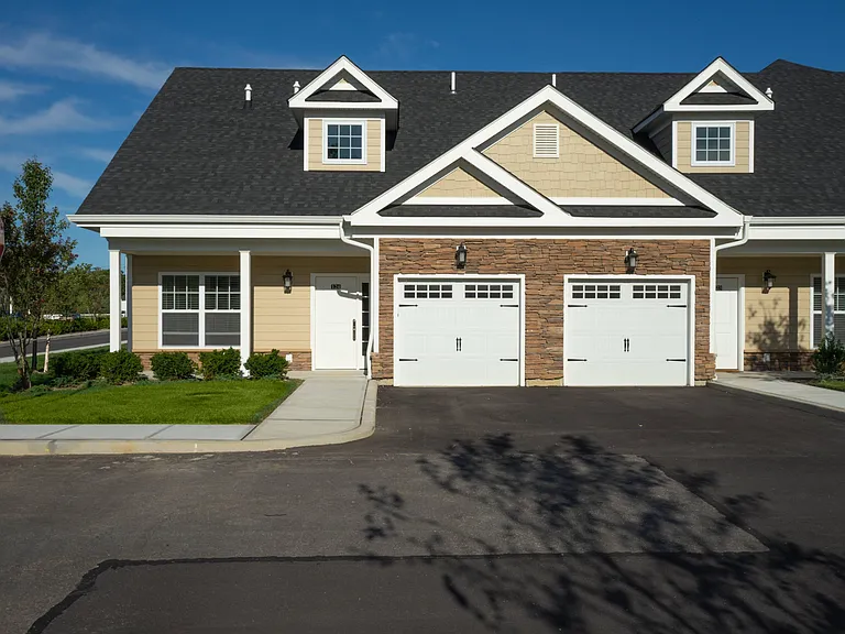 Vistas of Port Jefferson - 55+ Active Adult Living — Photo 11